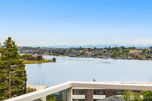 2432 Dexter Ave N, Seattle, WA 98109 - Photo 2