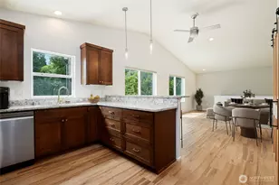 16330 Dogwood Ln, Arlington, WA 98223 - Photo 10