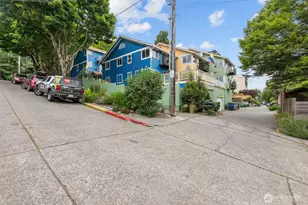 2400 E Howell St, Seattle, WA 98122 - Photo 38