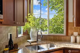 2400 W Boston St, Seattle, WA 98199 - Photo 12