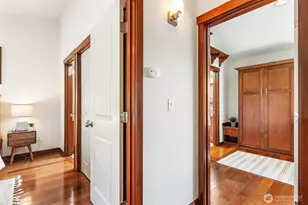 2400 W Boston St, Seattle, WA 98199 - Photo 16
