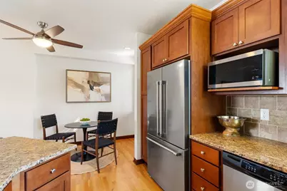 2400 W Boston Street, Seattle, WA 98199 - Photo 8