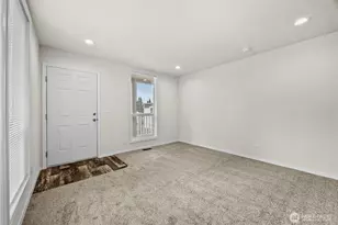 507 131st St E, Tacoma, WA 98445 - Photo 6