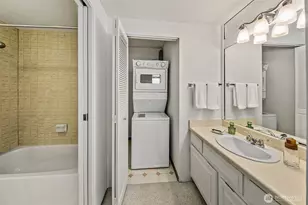 2201 3rd Ave, Seattle, WA 98121 - Photo 14