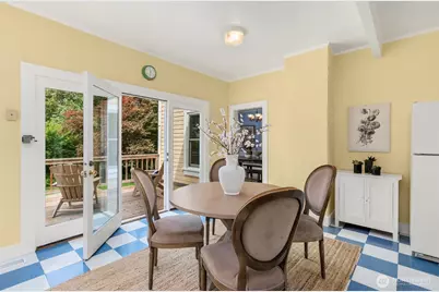 8395 NE Oddfellows, Bainbridge Island, WA 98110 - Photo 14