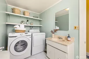 8395 NE Oddfellows, Bainbridge Island, WA 98110 - Photo 24