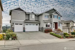 10908 177th Ave Ct E, Bonney Lake, WA 98391 - Photo 2