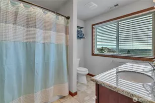 10908 177th Ave Ct E, Bonney Lake, WA 98391 - Photo 28