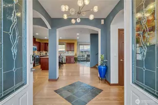 10908 177th Ave Ct E, Bonney Lake, WA 98391 - Photo 4