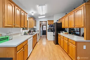 2999 Harrison Ave, Centralia, WA 98531 - Photo 10