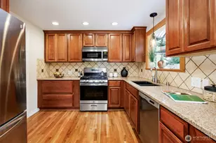 14101 Phinney Ave N, Seattle, WA 98133 - Photo 10