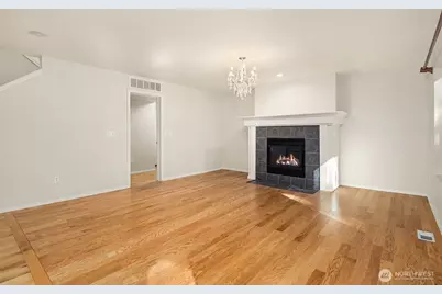 7825 Cortland Ave SE, Snoqualmie, WA 98065 - Photo 6