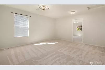 7825 Cortland Ave SE, Snoqualmie, WA 98065 - Photo 18