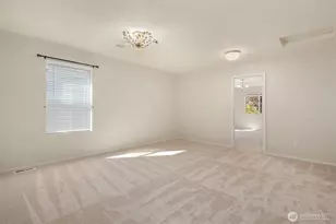 7825 Cortland Ave SE, Snoqualmie, WA 98065 - Photo 18