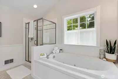17164 Lemolo Shore Drive NE, Poulsbo, WA 98370 - Photo 20
