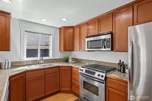 938 NW 51st St, Seattle, WA 98107 - Photo 14