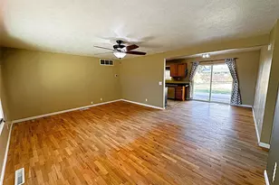 1103 S Evergreen Dr, Moses Lake, WA 98837 - Photo 2
