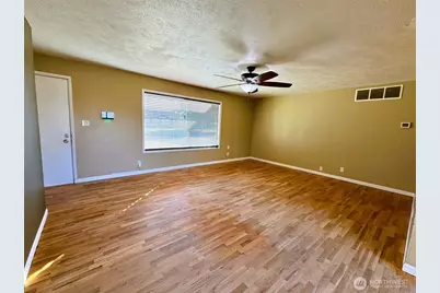 1103 S Evergreen Drive, Moses Lake, WA 98837 - Photo 10