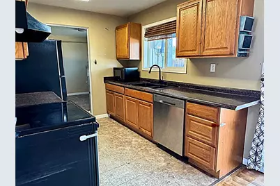 1103 S Evergreen Drive, Moses Lake, WA 98837 - Photo 6