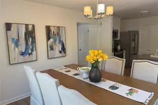 4329 NE 56th St, Seattle, WA 98105 - Photo 8