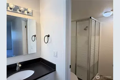4800 200th Street SW #E201, Lynnwood, WA 98036 - Photo 16