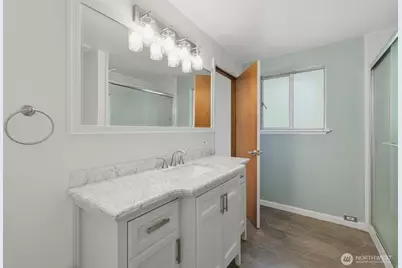 712 NE 198th Street, Shoreline, WA 98155 - Photo 24