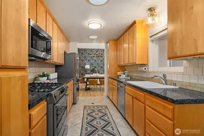 405 240th Street SW, Bothell, WA 98021 - Photo 10