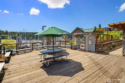 141 Parfitt Way SW #A6, Bainbridge Island, WA 98110 - Photo 14