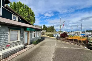 141 Parfitt Way SW, Bainbridge Island, WA 98110 - Photo 6