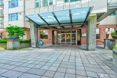 1100 106th Avenue NE #609, Bellevue, WA 98004 - Photo 2
