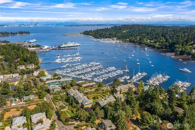 141 Parfitt Way SW #B12, Bainbridge Island, WA 98110 - Photo 4
