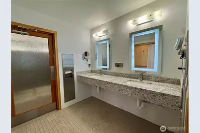 141 Parfitt Way SW #B12, Bainbridge Island, WA 98110 - Photo 18