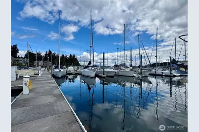 141 Parfitt Way SW #B12, Bainbridge Island, WA 98110 - Photo 8