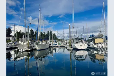 141 Parfitt Way SW #B12, Bainbridge Island, WA 98110 - Photo 2