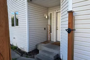 10431 19th Ave SE, Everett, WA 98208 - Photo 2