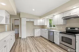 221 Parker Pl, Kelso, WA 98611 - Photo 18