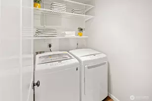 4015 NE 58th St, Seattle, WA 98105 - Photo 10
