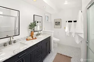 4015 NE 58th St, Seattle, WA 98105 - Photo 18