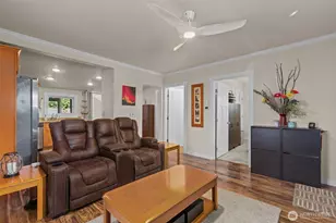 12419 20th Ave S, Seattle, WA 98168 - Photo 2