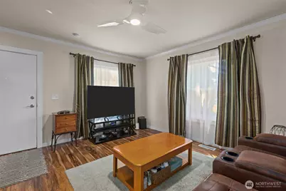 12419 20th Avenue S, Seattle, WA 98168 - Photo 4