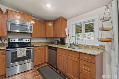 12419 20th Avenue S, Seattle, WA 98168 - Photo 8