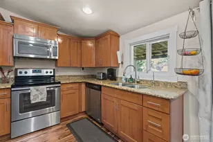 12419 20th Ave S, Seattle, WA 98168 - Photo 8