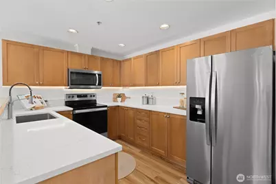 11920 98th Avenue NE #211, Kirkland, WA 98034 - Photo 16