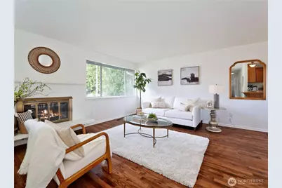 10417 NE 142 Street, Kirkland, WA 98034 - Photo 2