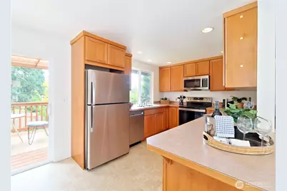10417 NE 142 Street, Kirkland, WA 98034 - Photo 8