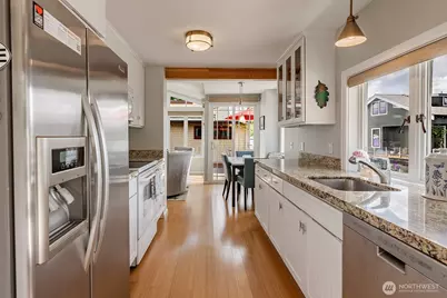 1210 E Shelby Street #G, Seattle, WA 98102 - Photo 8