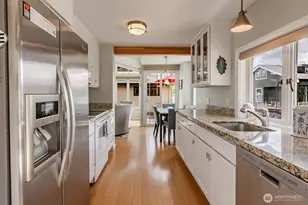 1210 E Shelby St, Seattle, WA 98102 - Photo 8