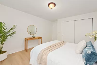 4219 Whitman Avenue N #4, Seattle, WA 98103 - Photo 12
