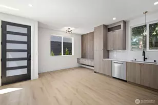 11744 Dayton Ave N, Seattle, WA 98133 - Photo 6