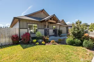 390 Broadmoor St, Sequim, WA 98382 - Photo 1